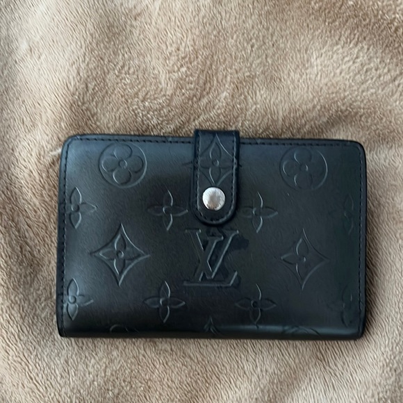 Louis Vuitton Handbags - Louis Vuitton wallet